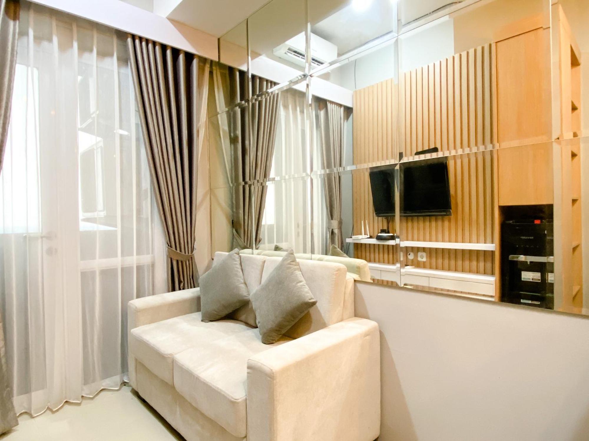 Homey And Minimalist 1Br Vasanta Innopark Apartment By Travelio ชีการัง ภายนอก รูปภาพ